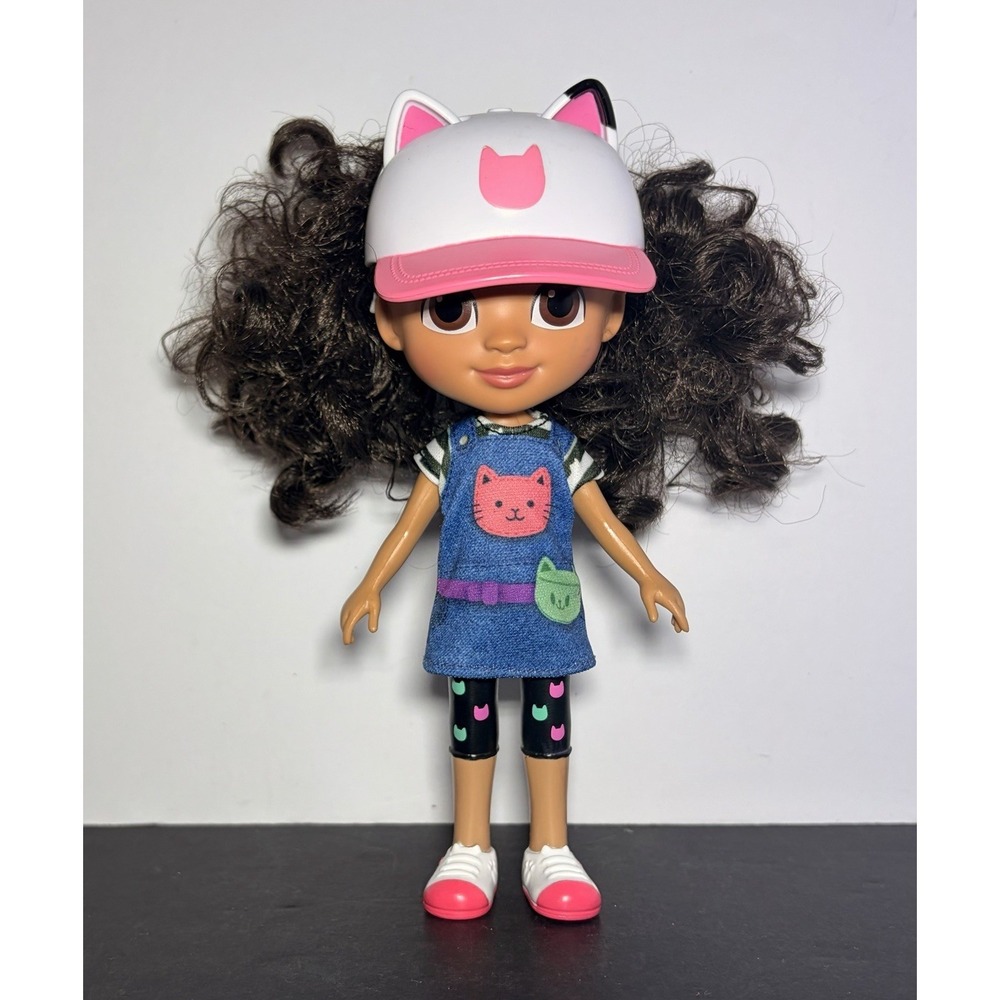 Gabby's Dollhouse 8" Gabby Girl Doll 2023 Traveler Edition with Cat Ears & Cap